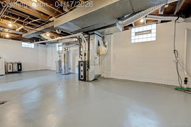 3556 BROOKDALE Lane, Waterford Charter Township, MI 48328