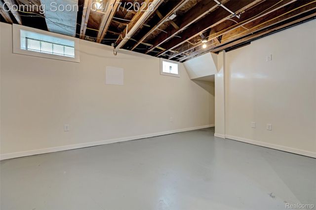 3556 BROOKDALE Lane, Waterford Charter Township, MI 48328