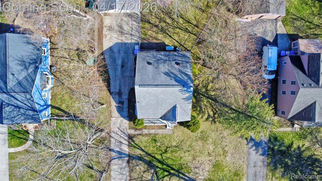 3556 BROOKDALE Lane, Waterford Charter Township, MI 48328