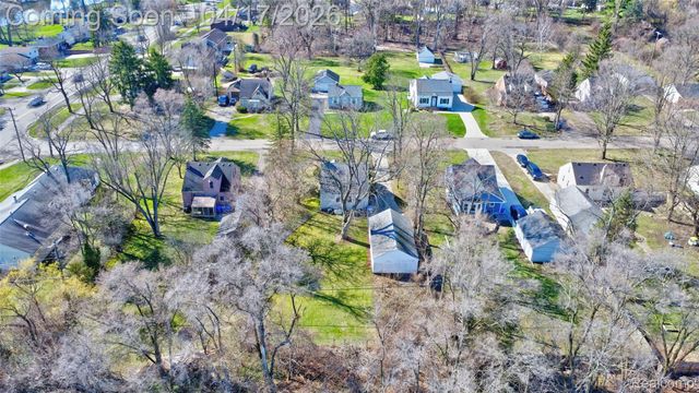 3556 BROOKDALE Lane, Waterford Charter Township, MI 48328