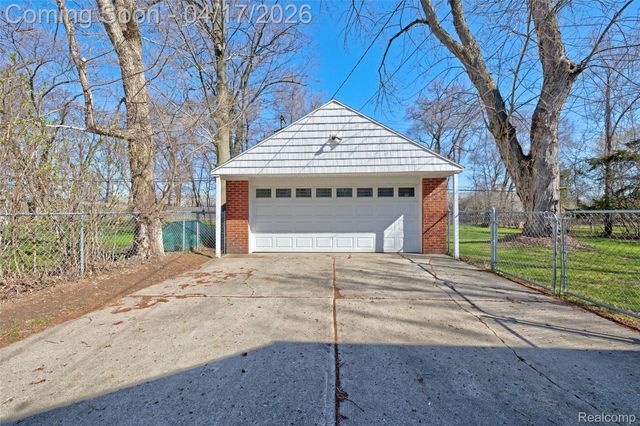 3556 BROOKDALE Lane, Waterford Charter Township, MI 48328