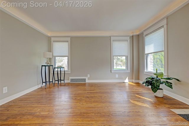 3556 BROOKDALE Lane, Waterford Charter Township, MI 48328