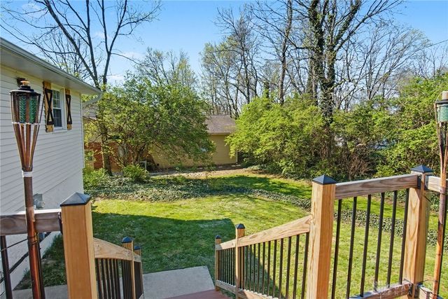 121 Woodfield Place, Centerville, OH 45459