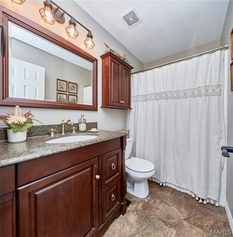 2358 Balboa Circle, Warrenton, MO 63383