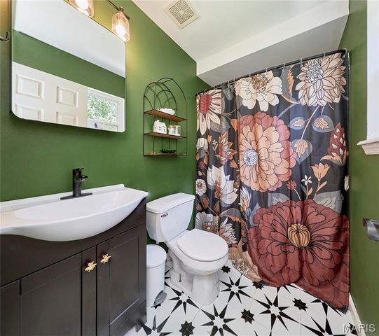 2358 Balboa Circle, Warrenton, MO 63383