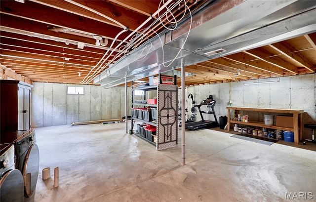2358 Balboa Circle, Warrenton, MO 63383
