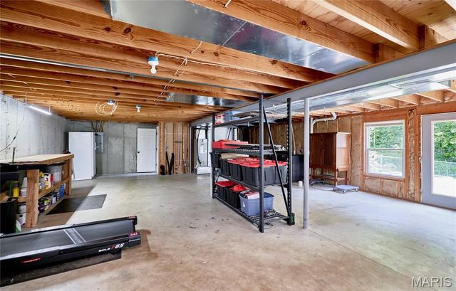 2358 Balboa Circle, Warrenton, MO 63383