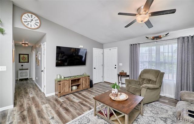2358 Balboa Circle, Warrenton, MO 63383