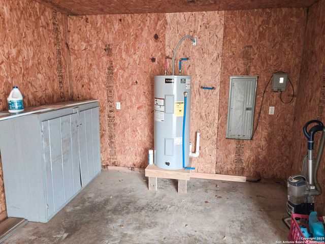 5192 county road 346, Beeville, TX 78102