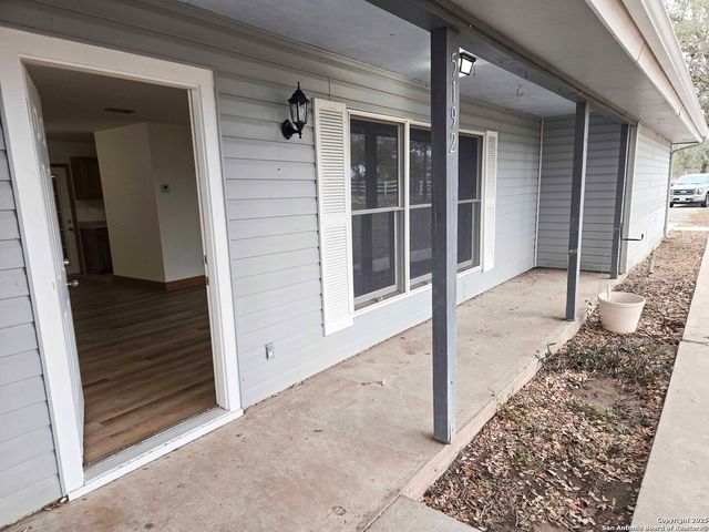 5192 county road 346, Beeville, TX 78102