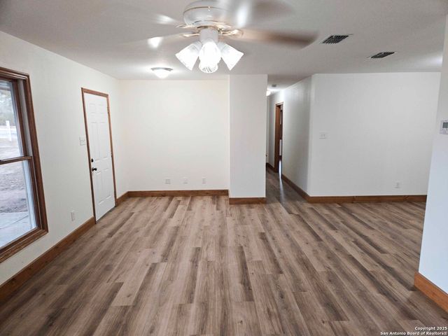 5192 county road 346, Beeville, TX 78102