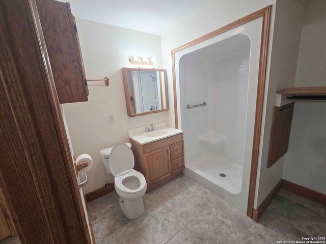 5192 county road 346, Beeville, TX 78102