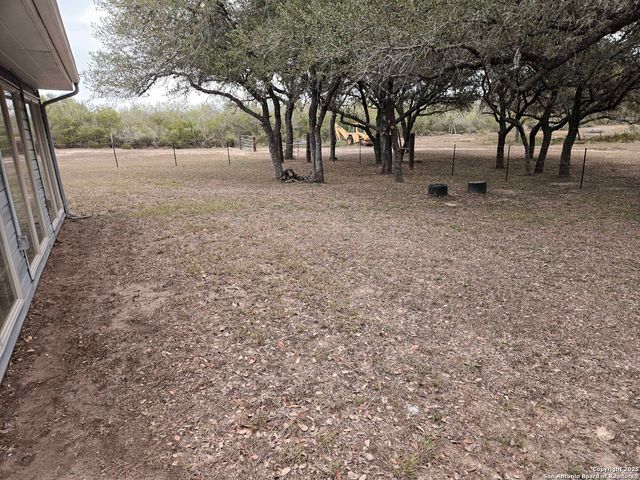 5192 county road 346, Beeville, TX 78102
