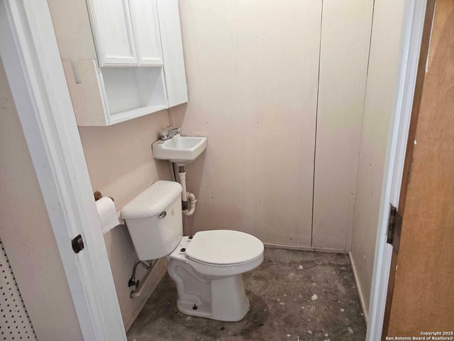 5192 county road 346, Beeville, TX 78102