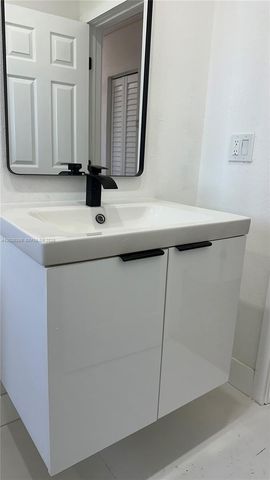 220 NW 112th Ter 1, Miami Shores, FL 33168