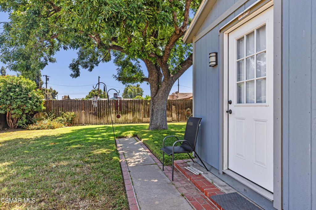 Image 15 of property listing at 15646 Stare Street, North Hills, CA 91343