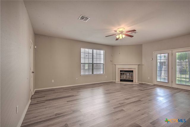 8626 Fallen Leaf Lane, Temple, TX 76502