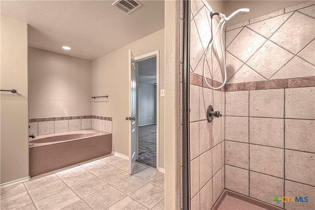8626 Fallen Leaf Lane, Temple, TX 76502