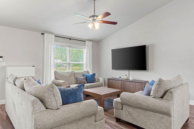 7153 Gordon Evans Road, Navarre, FL 32566
