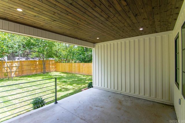 6208 Kenwood Rd, Cammack Village, AR 72207