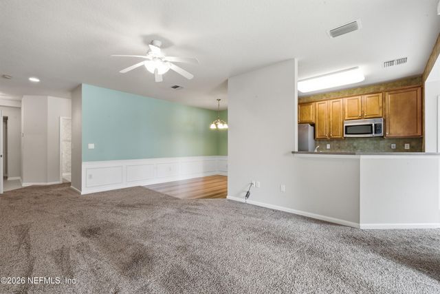 6668 WHITE BLOSSOM Circle 33F, Jacksonville, FL 32258