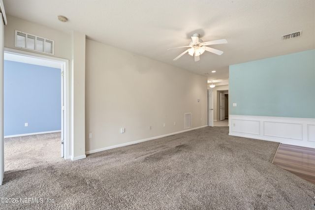 6668 WHITE BLOSSOM Circle 33F, Jacksonville, FL 32258