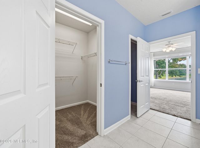 6668 WHITE BLOSSOM Circle 33F, Jacksonville, FL 32258