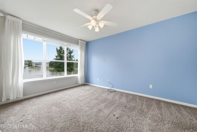 6668 WHITE BLOSSOM Circle 33F, Jacksonville, FL 32258