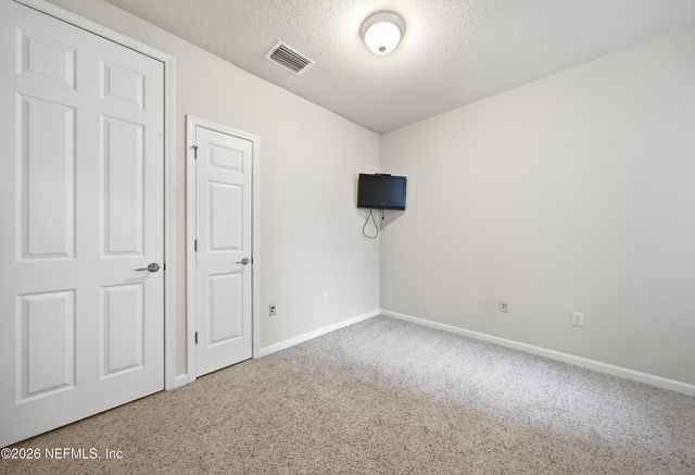6668 WHITE BLOSSOM Circle 33F, Jacksonville, FL 32258