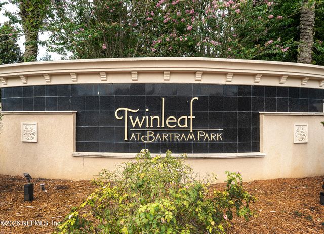 6668 WHITE BLOSSOM Circle 33F, Jacksonville, FL 32258
