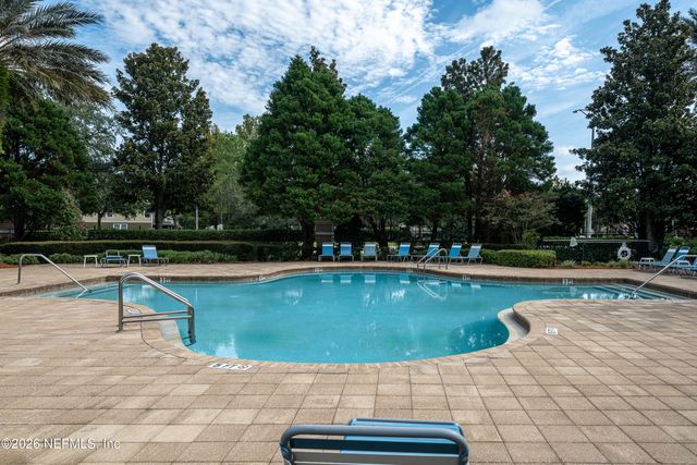 6668 WHITE BLOSSOM Circle 33F, Jacksonville, FL 32258