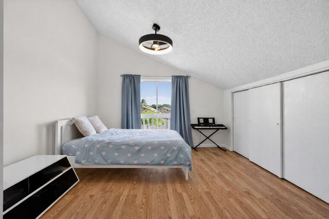 102 Maplecrest Circle, Jupiter, FL 33458