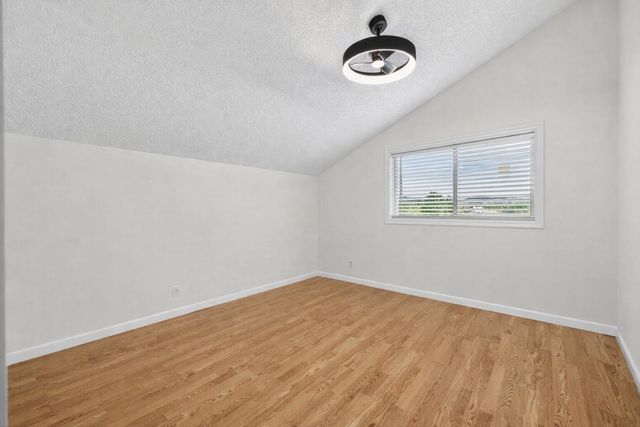 102 Maplecrest Circle, Jupiter, FL 33458