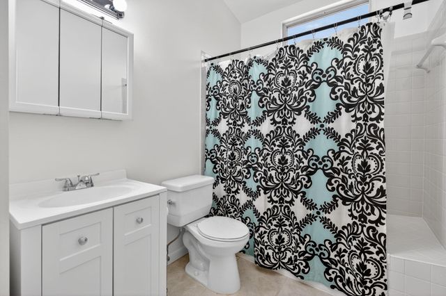 102 Maplecrest Circle, Jupiter, FL 33458