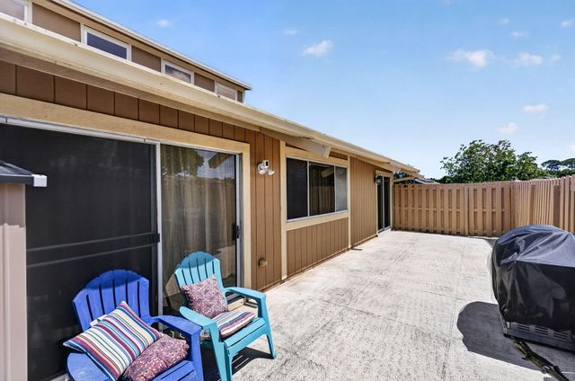 102 Maplecrest Circle, Jupiter, FL 33458