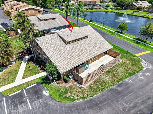 102 Maplecrest Circle, Jupiter, FL 33458