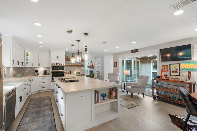 1807 Fir Cove, Houston, TX 77339