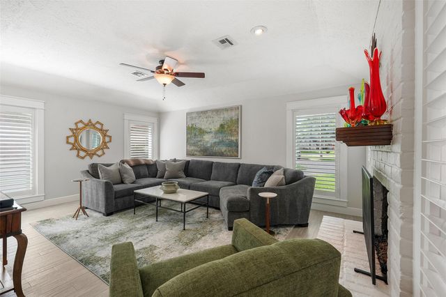 1807 Fir Cove, Houston, TX 77339