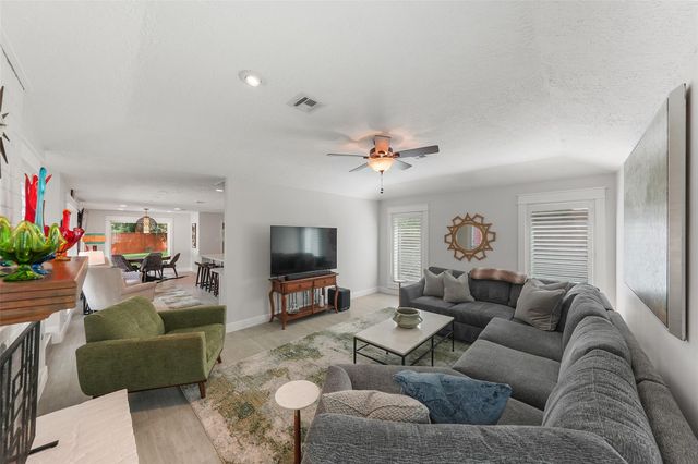 1807 Fir Cove, Houston, TX 77339