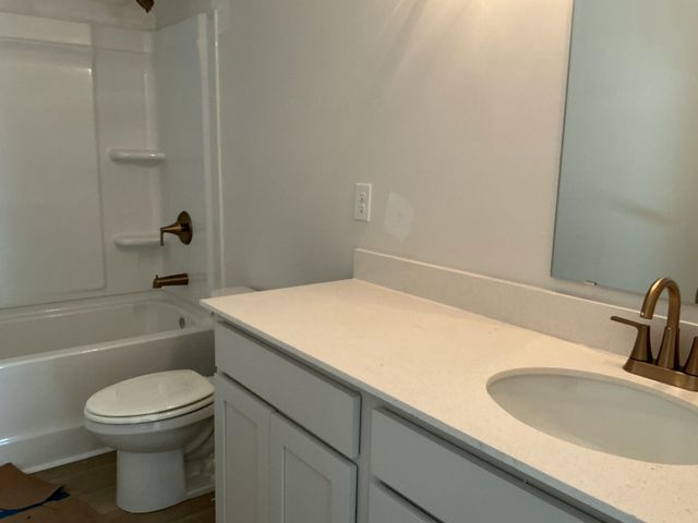 1070 Tea Maker Road, Ravenel, SC 29470