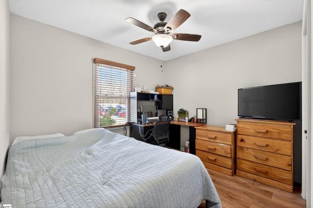 1012 Berry Drive, Boiling Springs, SC 29316