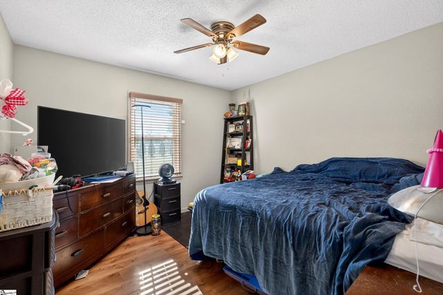 1012 Berry Drive, Boiling Springs, SC 29316