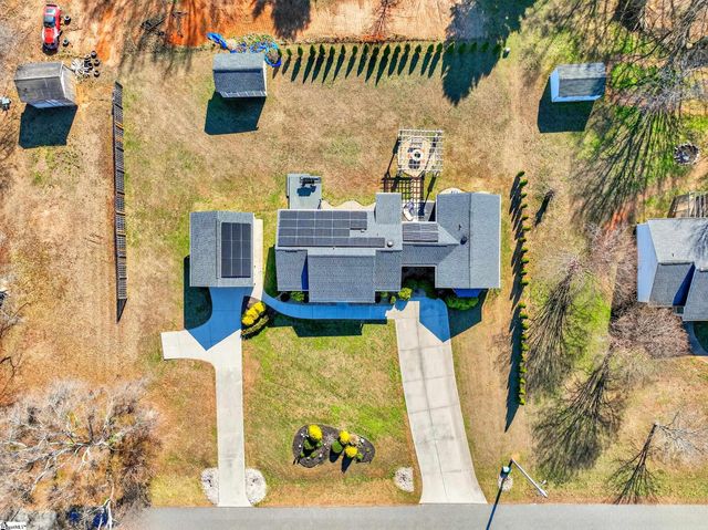 1012 Berry Drive, Boiling Springs, SC 29316