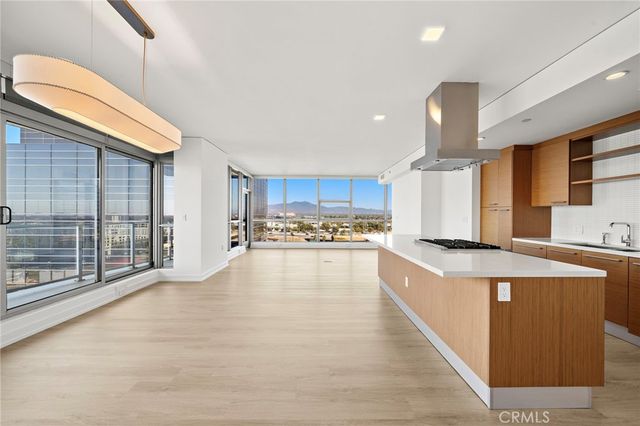 9 Macarthur Place 1102, Santa Ana, CA 92707