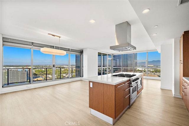9 Macarthur Place 1102, Santa Ana, CA 92707