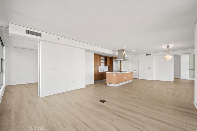 9 Macarthur Place 1102, Santa Ana, CA 92707