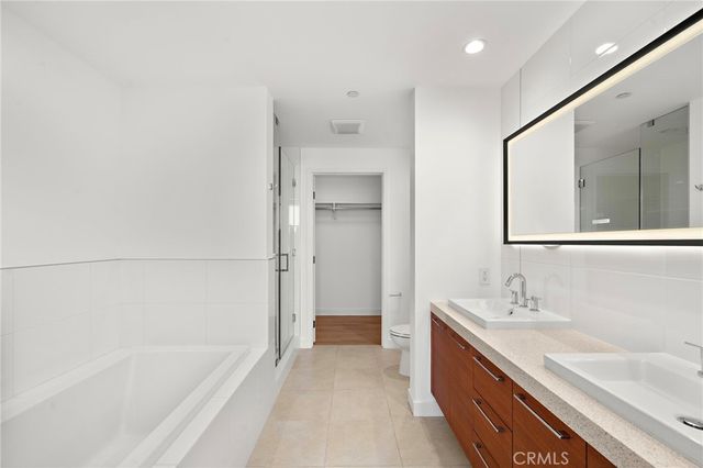 9 Macarthur Place 1102, Santa Ana, CA 92707