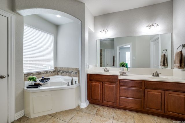 13835 Palatine Hill, San Antonio, TX 78253