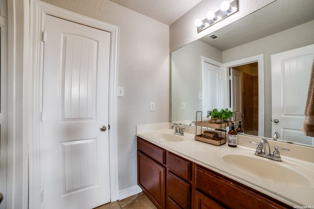 13835 Palatine Hill, San Antonio, TX 78253