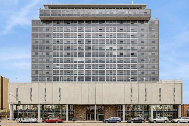 7234 W North Avenue 701, Elmwood Park, IL 60707